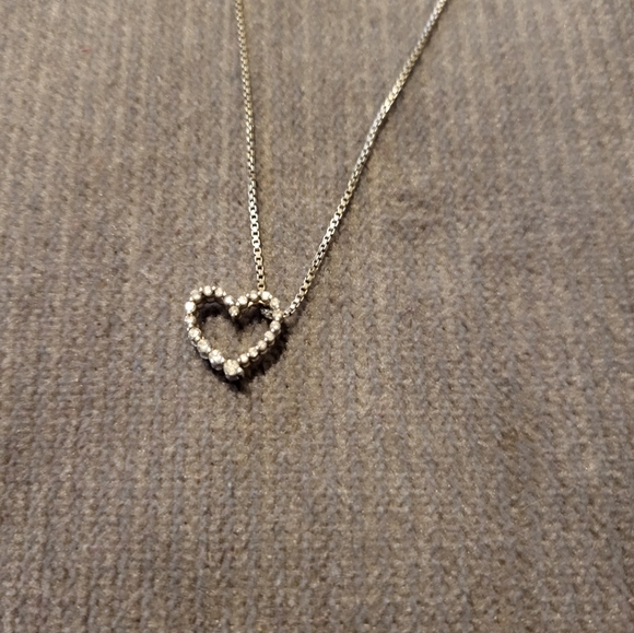 Kay Jelewers Diamond Heart Necklace - Picture 5 of 6
